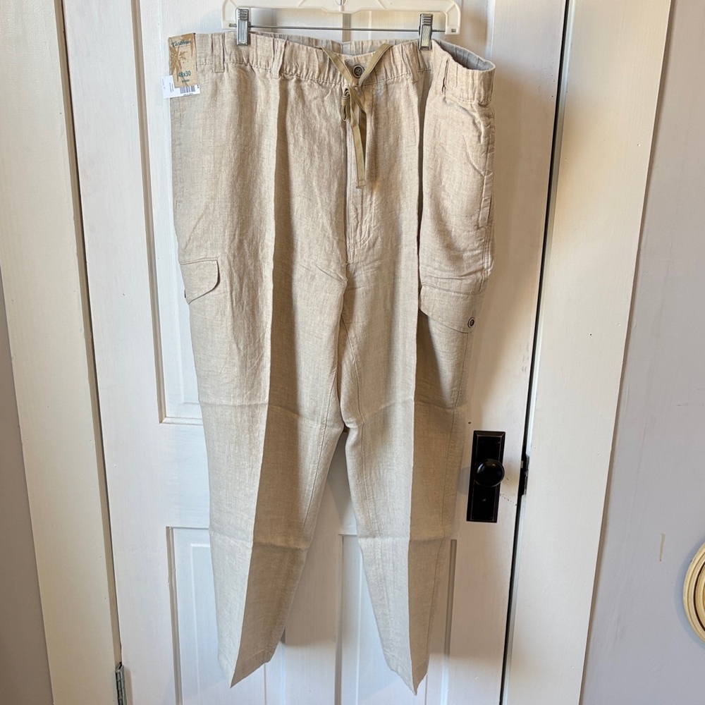 Roundtree & Yorke Beige Cargo Pants